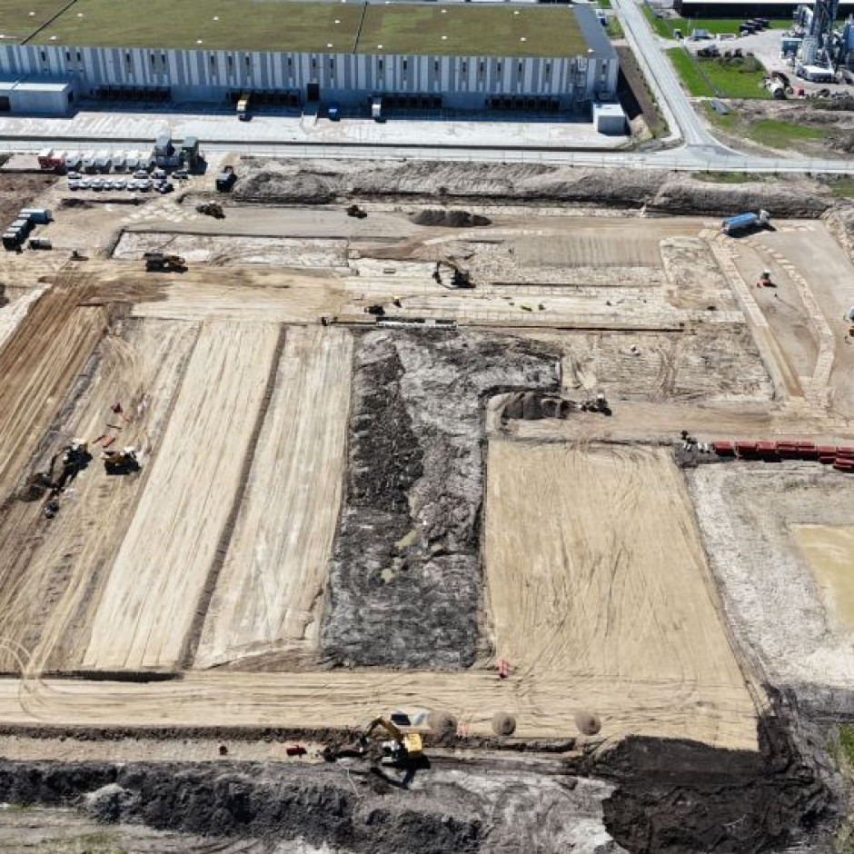 Byggeriet er i gang